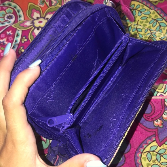 vera bradley wristlet - Picture 3 of 3